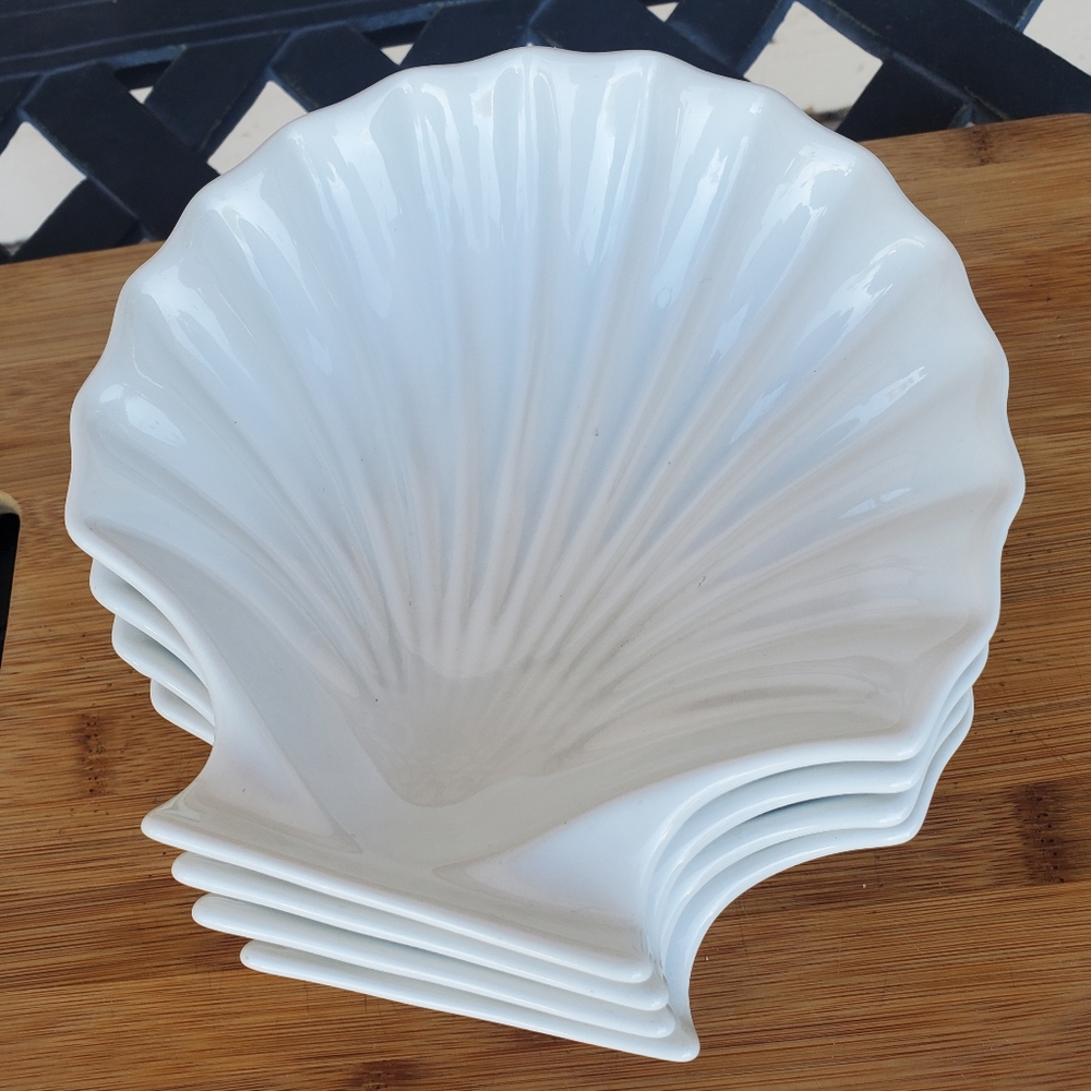 Vintage White Clam Shell Dishes - Trinket Trays